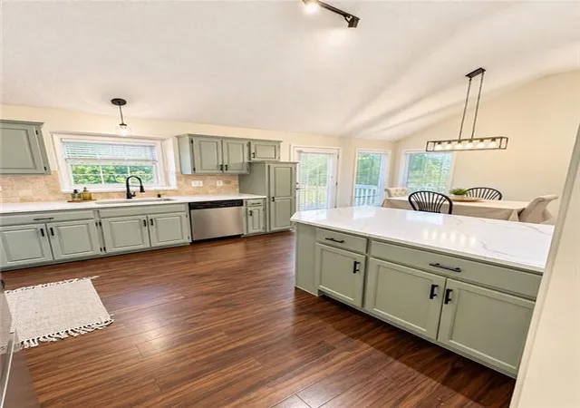 Photo 3 of Single family home for sale at 10430 N Tracy Ave, Kansas City, MO 64155 | MLS# 2644904 | Listing updated on 2026-10-08