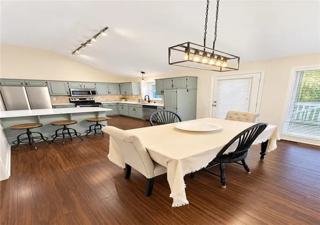 Photo 4 of Single family home for sale at 10430 N Tracy Ave, Kansas City, MO 64155 | MLS# 2644904 | Listing updated on 2026-10-08