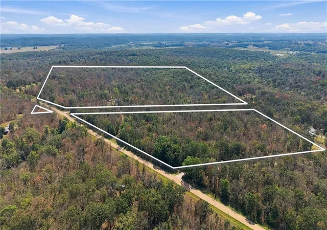 Photo 3 of Land for sale at 955 Nw Yy Hwy, Osceola, MO 64776 | MLS# 2644909 | Listing updated on 2026-10-07