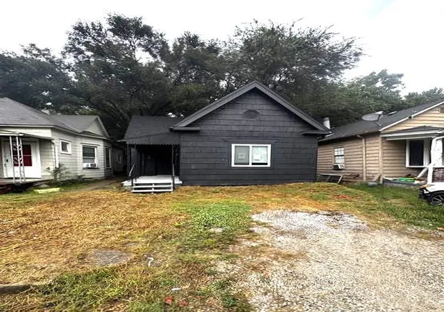 Photo 1 of Single family home for sale at 726 Homer Ave, Kansas City, KS 66101 | MLS# 2644915 | Listing updated on 2026-10-07