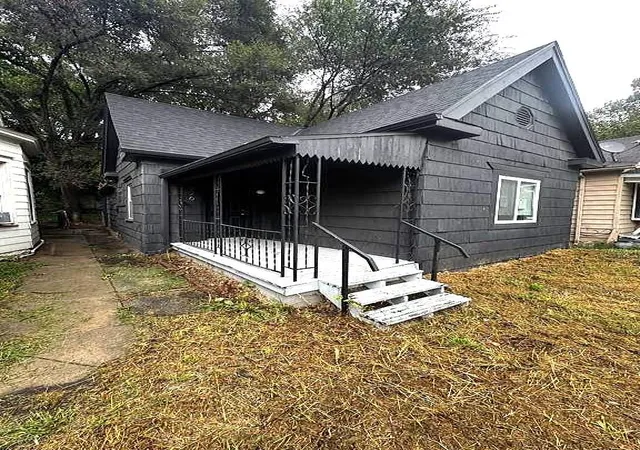 Photo 2 of Single family home for sale at 726 Homer Ave, Kansas City, KS 66101 | MLS# 2644915 | Listing updated on 2026-10-07