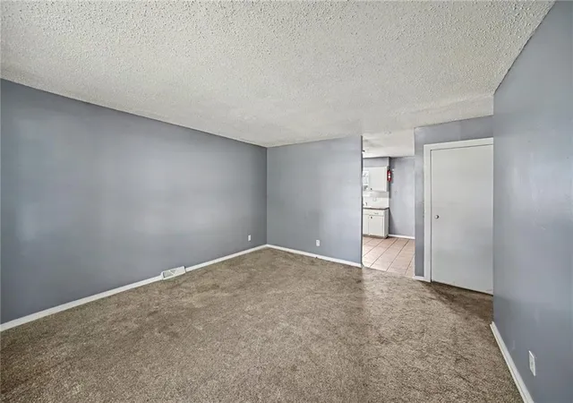 Photo 3 of House for sale at 6109 Farrow Ave, Kansas City, KS 66104 | MLS# 2644917 | Listing updated on 2026-10-01