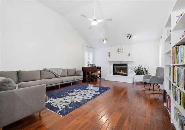 Photo 4 of Single family home for sale at 304 20th Avenue S, Greenwood, MO 64034 | MLS# 2644932 | Listing updated on 2026-10-03