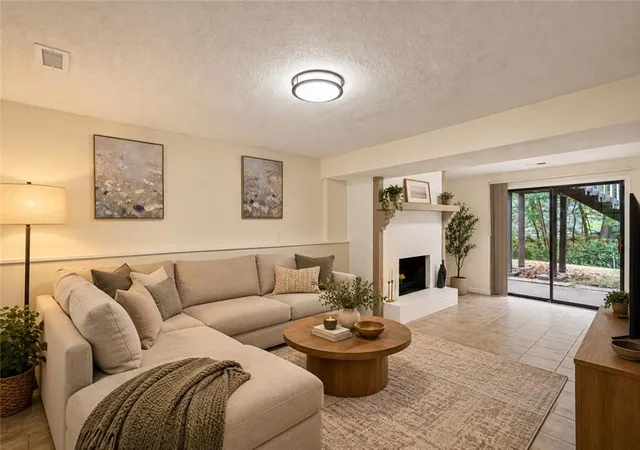 Photo 4 of Single family home for sale at 9321 NW 68th Street, Kansas City, MO 64152 | MLS# 2644949 | Listing updated on 2026-10-01