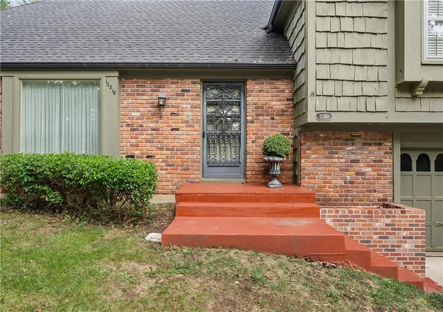 Photo 1 of Single family home for sale at 12818 Oakmont Dr, Kansas City, MO 64145 | MLS# 2644950 | Listing updated on 2026-10-02