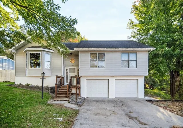 Photo 2 of Single family home for sale at 1402 N 15th Street, Atchison, KS 66002 | MLS# 2644953 | Listing updated on 2026-10-21