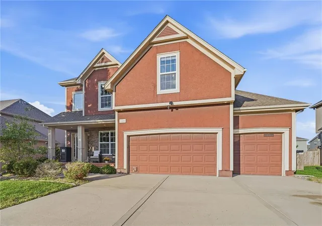 Photo 1 of Single family home for sale at 12606 S Laci Cir, Lees Summit, MO 64086 | MLS# 2644955 | Listing updated on 2026-10-28