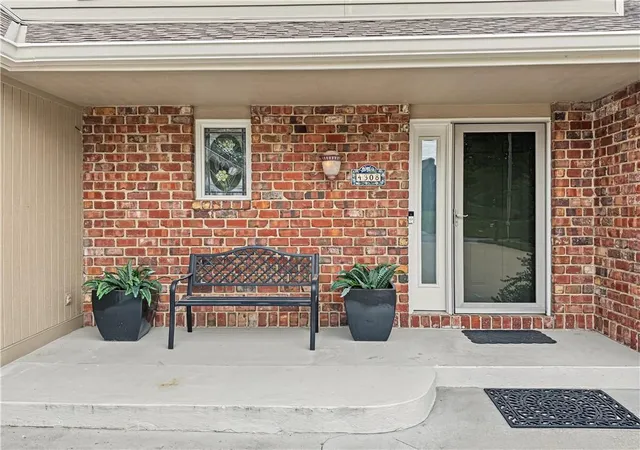 Photo 3 of Single family home for sale at 4308 Wimbledon Dr, Lawrence, KS 66047 | MLS# 2644960 | Listing updated on 2026-10-05