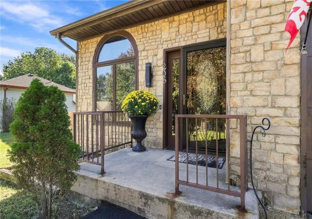 Photo 4 of Single family home for sale at 205 NW 101st Street, Kansas City, MO 64155 | MLS# 2644971 | Listing updated on 2026-10-08