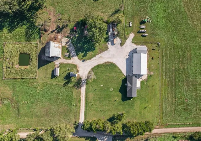Photo 4 of Single family home for sale at 19173 W 367th Street, Paola, KS 66071 | MLS# 2644986 | Listing updated on 2026-10-09