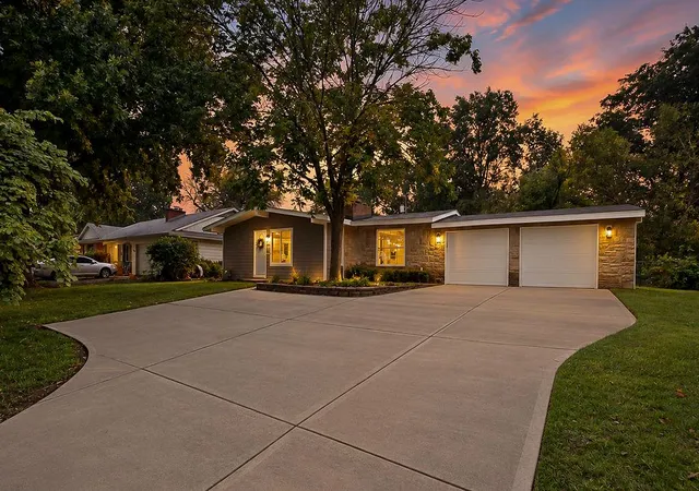 Photo 1 of Single family home for sale at 7132 Parallel Pkwy, Kansas City, KS 66112 | MLS# 2644987 | Listing updated on 2026-10-03