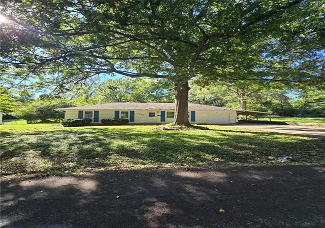 Single family home for sale at 9355 E 69th Street, Raytown, MO 64133 | MLS# 2644998