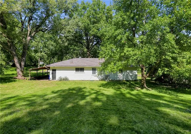 Photo 4 of Single family home for sale at 9355 E 69th Street, Raytown, MO 64133 | MLS# 2644998 | Listing updated on 2026-10-09
