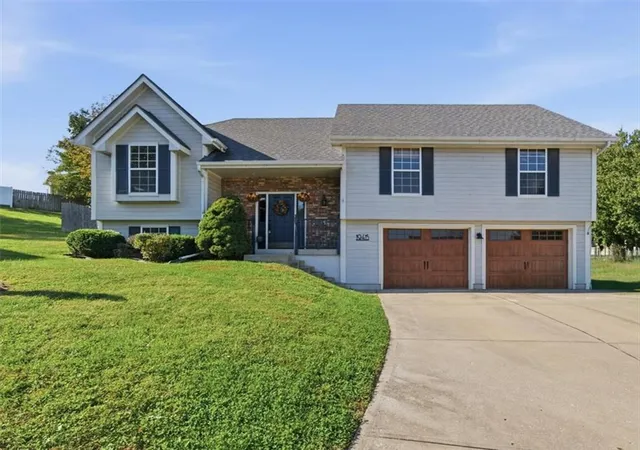 Single family home for sale at 19415 E 13th Street N, Independence, MO 64056 | MLS# 2645001