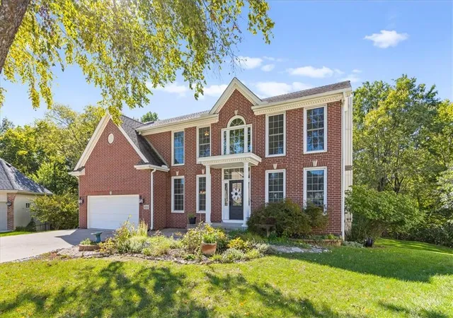 Single family home for sale at 8216 N Michigan Ct, Kansas City, MO 64118 | MLS# 2645014