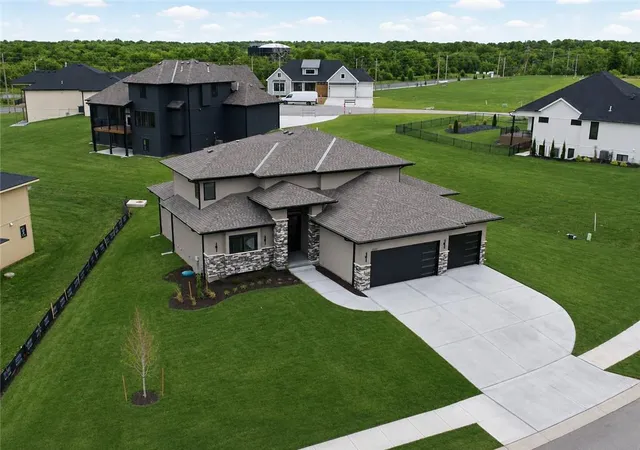 Photo 1 of Single family home for sale at 2531 Ne Woodland Oak Cir, Lees Summit, MO 64086 | MLS# 2645015 | Listing updated on 2026-10-02