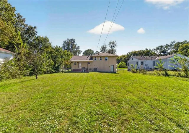 Photo 16 of Single family home for sale at 28 W 82nd Street, Kansas City, MO 64114 | MLS# 2645019 | Listing updated on 2026-10-09