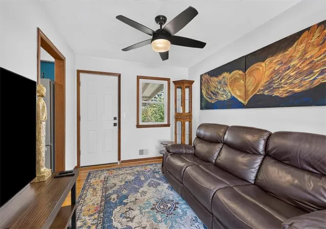 Photo 3 of Single family home for sale at 28 W 82nd Street, Kansas City, MO 64114 | MLS# 2645019 | Listing updated on 2026-10-09