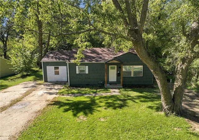 Photo 4 of Single family home for sale at 8630 James A Reed Rd, Raytown, MO 64138 | MLS# 2645020 | Listing updated on 2026-10-07