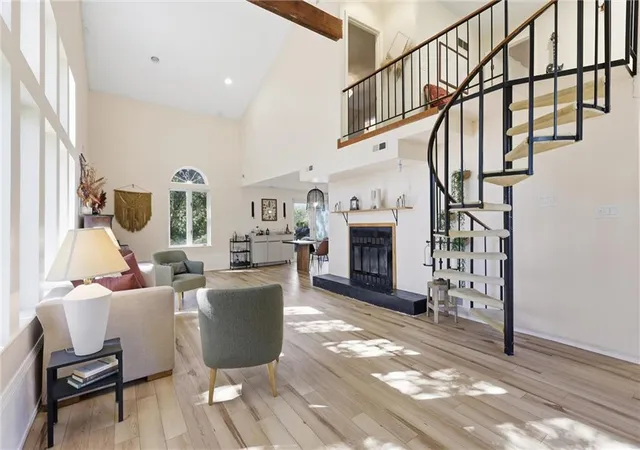 Photo 3 of Single family home for sale at 32701 E Pink Hl Rd, Grain Valley, MO 64029 | MLS# 2645023 | Listing updated on 2026-10-09