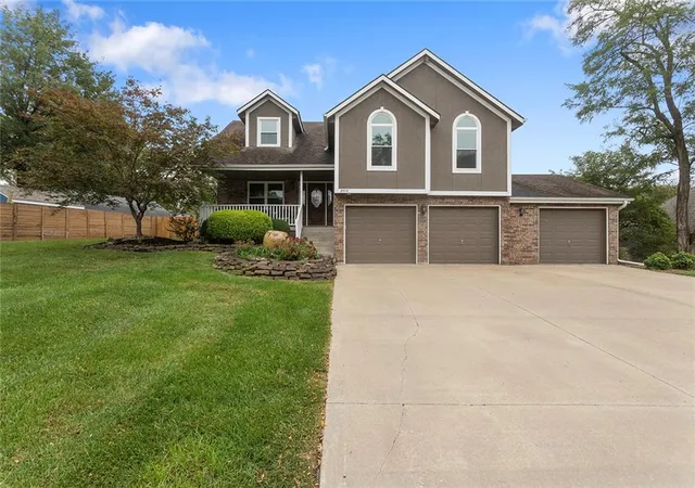 Photo 1 of Sale Pending at 2404 Sw Still Meadows Ln, Blue Springs, MO 64015 | MLS# 2645032 | Listing updated on 2026-10-17