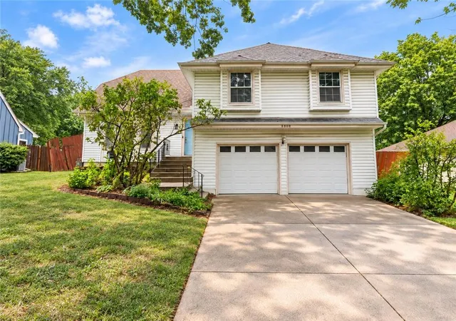 Single family home for sale at 8808 W 118th Street, Overland Park, KS 66210 | MLS# 2645035