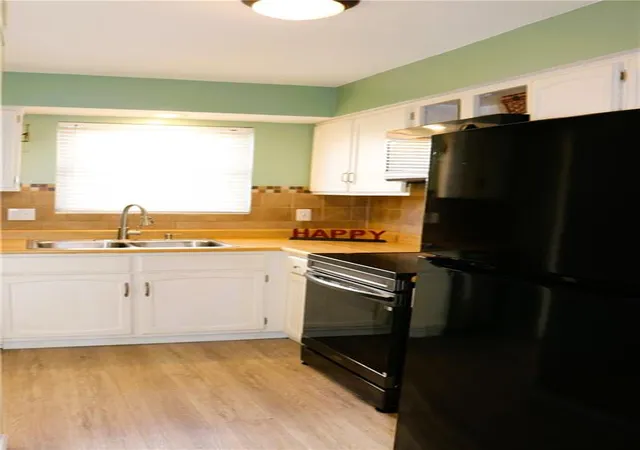Photo 4 of Townhouse for sale at 10252 W 96th Terrace #146, Overland Park, KS 66212 | MLS# 2645046 | Listing updated on 2026-10-09