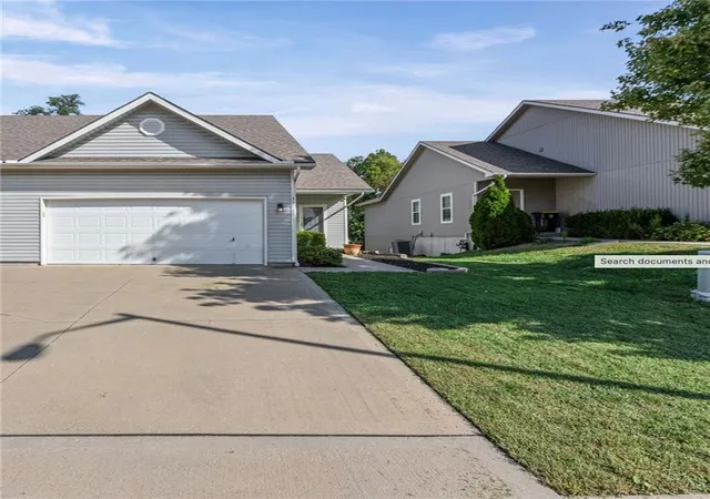Multi family home for sale at 3514 95th Street, Kansas City, MO 64154 | MLS# 2645050