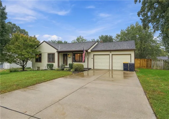 Photo 2 of Single family home for sale at 11219 E 47th Terrace, Kansas City, MO 64133 | MLS# 2645053 | Listing updated on 2026-10-20