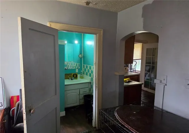 Photo 4 of Single family home for sale at 515 Donnelly Ave, Kansas City, MO 64125 | MLS# 2645058 | Listing updated on 2026-10-08