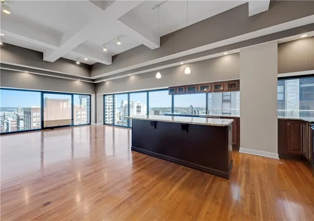 Photo 3 of Condo for sale at 1101 Walnut St #1801, Kansas City, MO 64106 | MLS# 2645063 | Listing updated on 2026-10-08