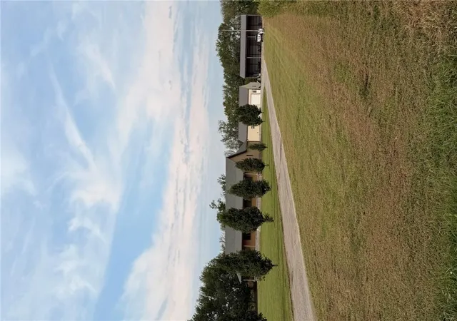 Photo 3 of Single family home for sale at 123 North 3 Hwy, Girard, KS 66743 | MLS# 2645064 | Listing updated on 2026-10-02