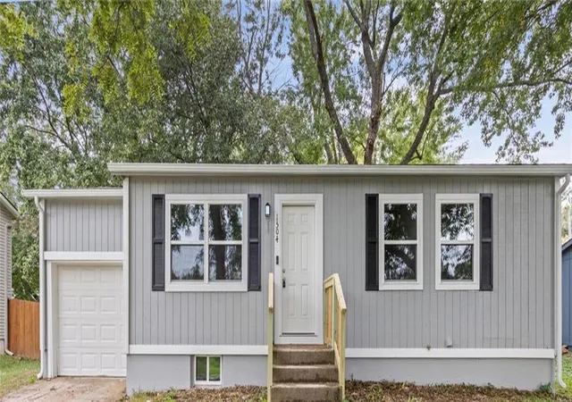 Photo 1 of Single family home for sale at 1504 N Emery St, Independence, MO 64050 | MLS# 2645073 | Listing updated on 2026-10-07