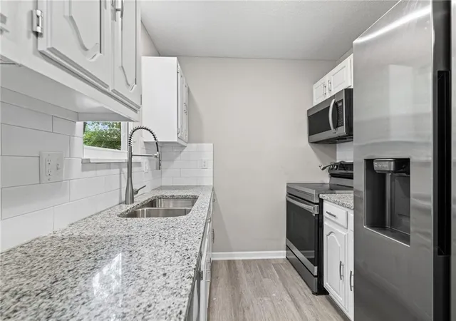 Photo 3 of Single family home for sale at 1504 N Emery St, Independence, MO 64050 | MLS# 2645073 | Listing updated on 2026-10-07