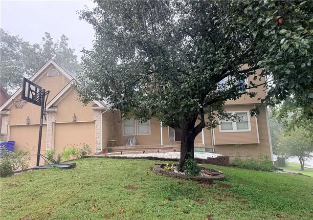 Photo 1 of Single family home for sale at 5904 Albervan St, Shawnee, KS 66216 | MLS# 2645074 | Listing updated on 2026-10-03
