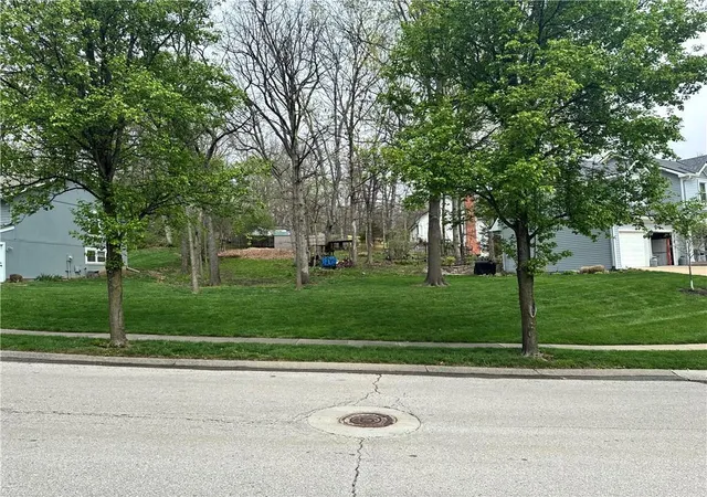 Photo 2 of Land for sale at 3504 Nw 62nd Terrace, Kansas City, MO 64151 | MLS# 2645085 | Listing updated on 2026-10-06