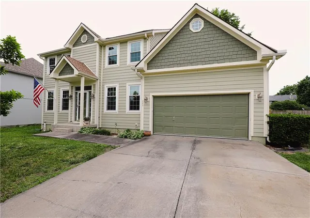 Photo 2 of Single family home for sale at 223 W Colleen Ct, Gardner, KS 66030 | MLS# 2645092 | Listing updated on 2026-10-06