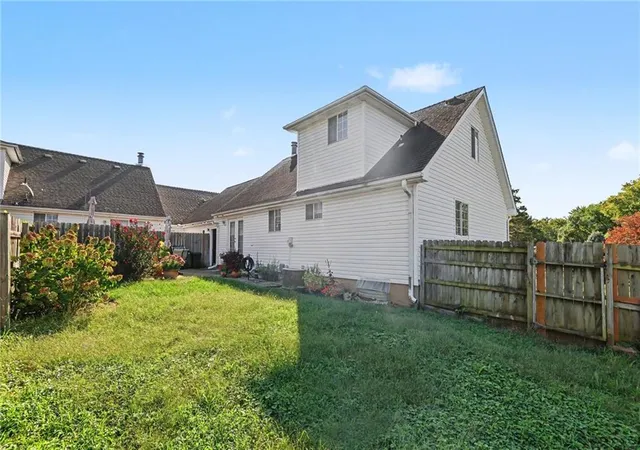 Photo 4 of Townhouse for sale at 501 NW Hunter Dr, Blue Springs, MO 64014 | MLS# 2645095 | Listing updated on 2026-10-02