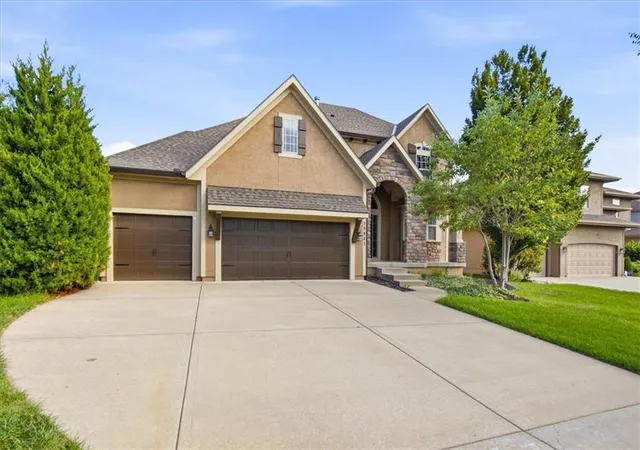 Photo 1 of Single family home for sale at 10841 S Hastings St, Olathe, KS 66061 | MLS# 2645134 | Listing updated on 2026-10-02