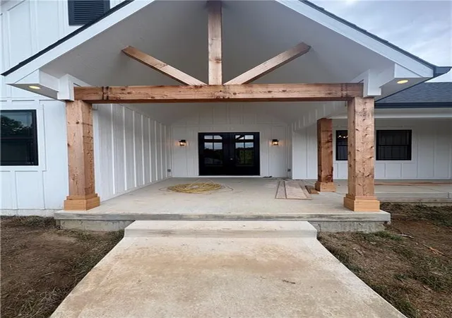 Single family home for sale at 36401 E Bynum Spur Rd, Lone Jack, MO 64070 | MLS# 2645135