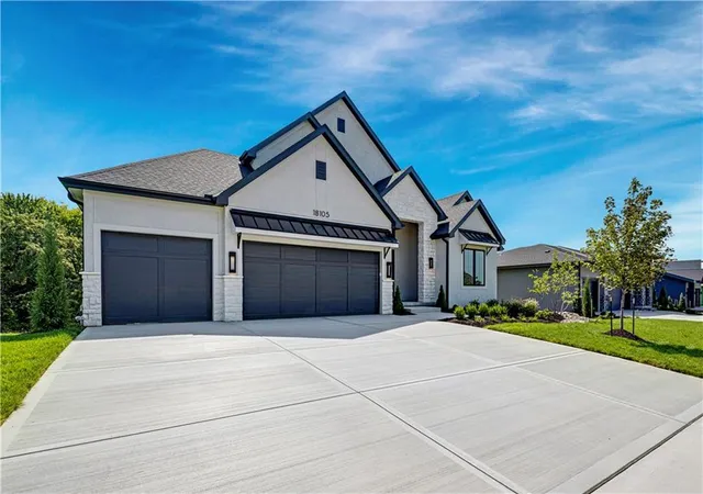 Single family home for sale at 11806 W 181st Terrace, Overland Park, KS 66013 | MLS# 2645136