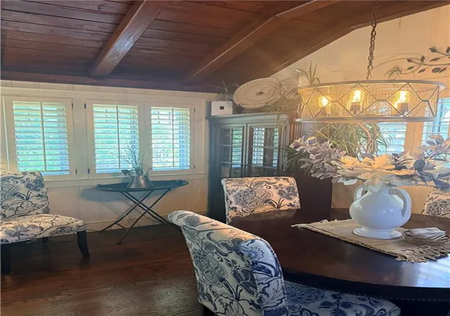 Photo 4 of Single family home for sale at 35 Emerald Shore Dr, Blue Springs, MO 64015 | MLS# 2645138 | Listing updated on 2026-10-10