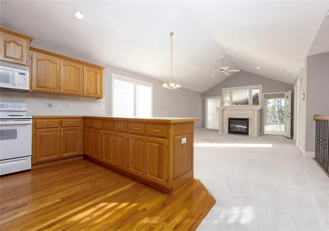 Photo 2 of House for sale at 7910 N Locust St, Kansas City, MO 64118 | MLS# 2645143 | Listing updated on 2026-10-07