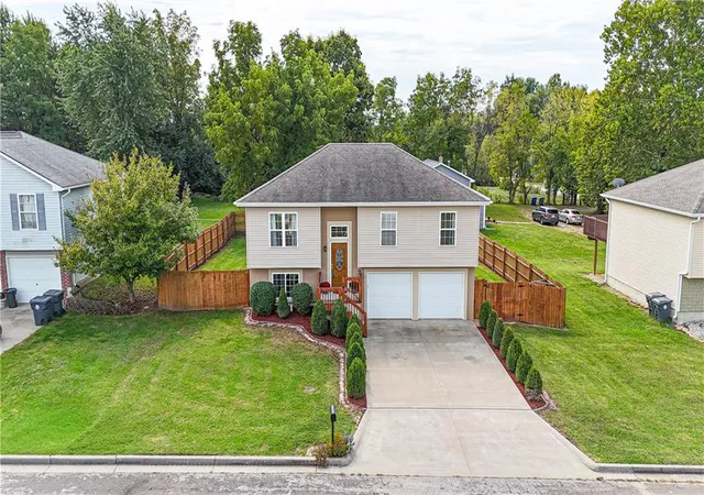 Photo 2 of Sale Pending at 602 E 27th Street, Sedalia, MO 65301 | MLS# 2645160 | Listing updated on 2026-10-05
