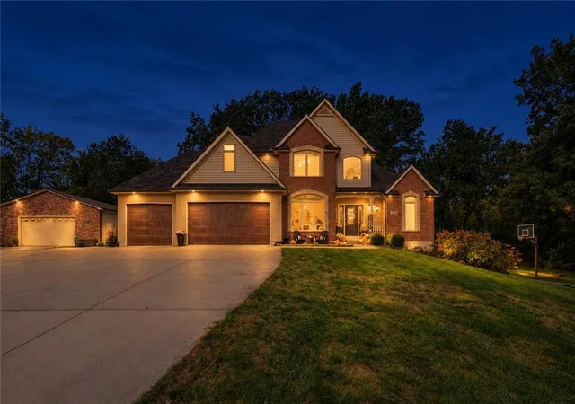 Photo 2 of Single family home for sale at 4200 S Tyer Rd, Grain Valley, MO 64029 | MLS# 2645162 | Listing updated on 2026-10-02