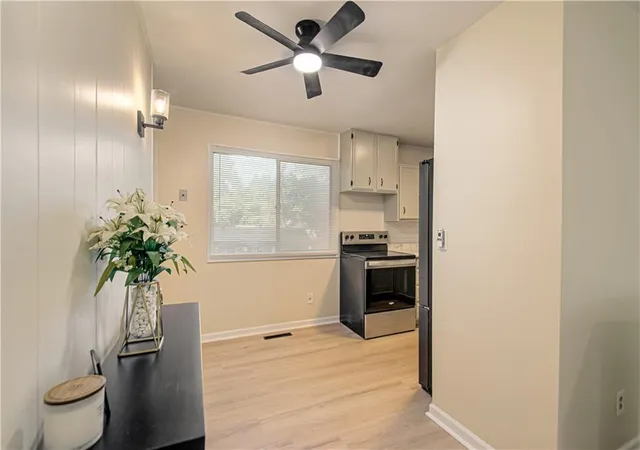 Photo 4 of Single family home for sale at 5112 S Cottage Ave, Independence, MO 64055 | MLS# 2645168 | Listing updated on 2026-10-08