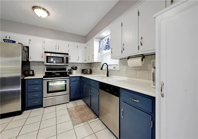 Photo 4 of Single family home for sale at 519 Mark Ln, Belton, MO 64012 | MLS# 2645171 | Listing updated on 2026-10-09