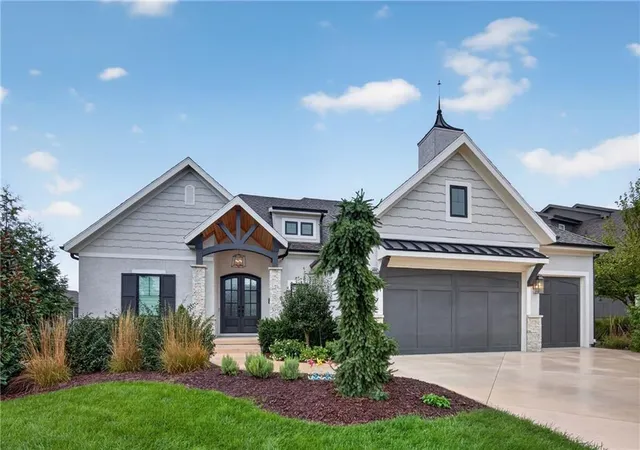 Photo 1 of Single family home for sale at 12501 W 169th Street, Overland Park, KS 66221 | MLS# 2645172 | Listing updated on 2026-10-04