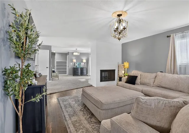 Photo 4 of Sale Pending at 305 NW 60th Terrace, Kansas City, MO 64118 | MLS# 2645174 | Listing updated on 2026-10-05