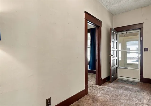 Photo 3 of Single family home for sale at 116 S Oak St, Gardner, KS 66030 | MLS# 2645177 | Listing updated on 2026-10-15